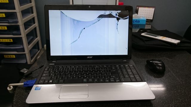 Acer ノートPC 液晶割れの修理